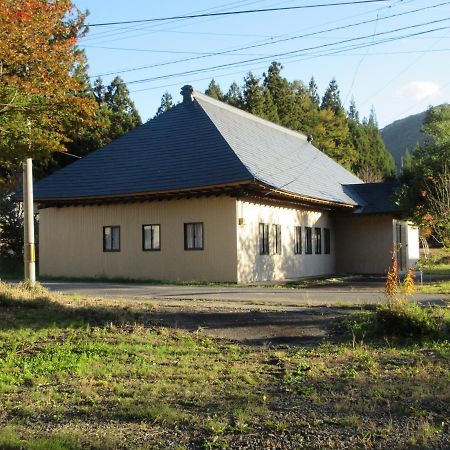 民泊くま - 絵画と音楽の宿 Inawashiro Exterior foto